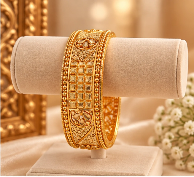 Royal Bangle 008 view 3